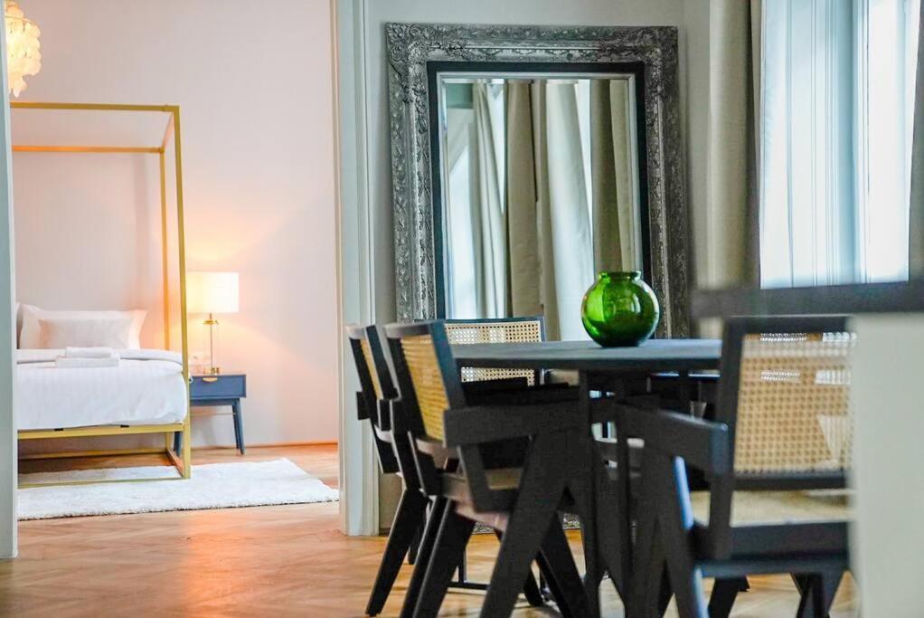 Boutique Suite Near Museum District Bécs Kültér fotó