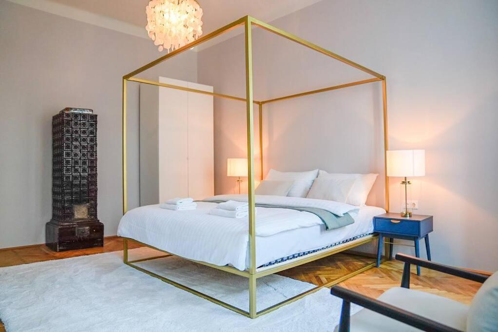 Boutique Suite Near Museum District Bécs Kültér fotó