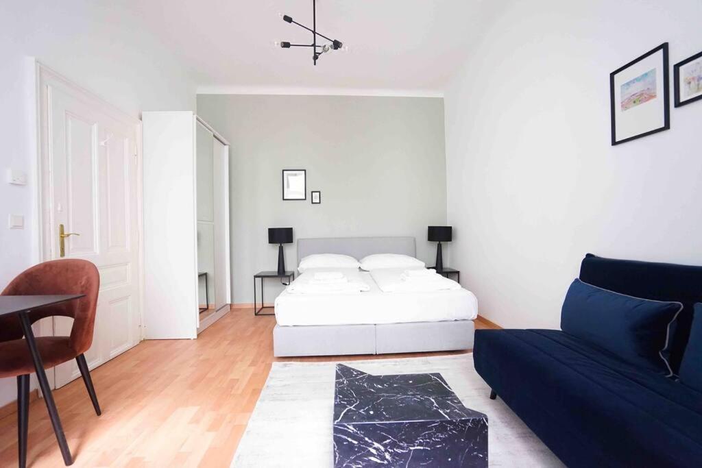Boutique Suite Near Museum District Bécs Kültér fotó