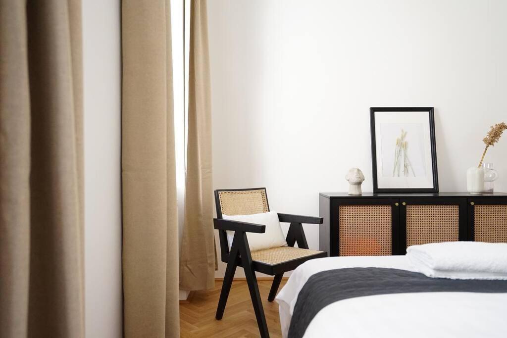 Boutique Suite Near Museum District Bécs Kültér fotó