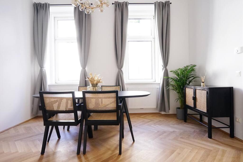 Boutique Suite Near Museum District Bécs Kültér fotó