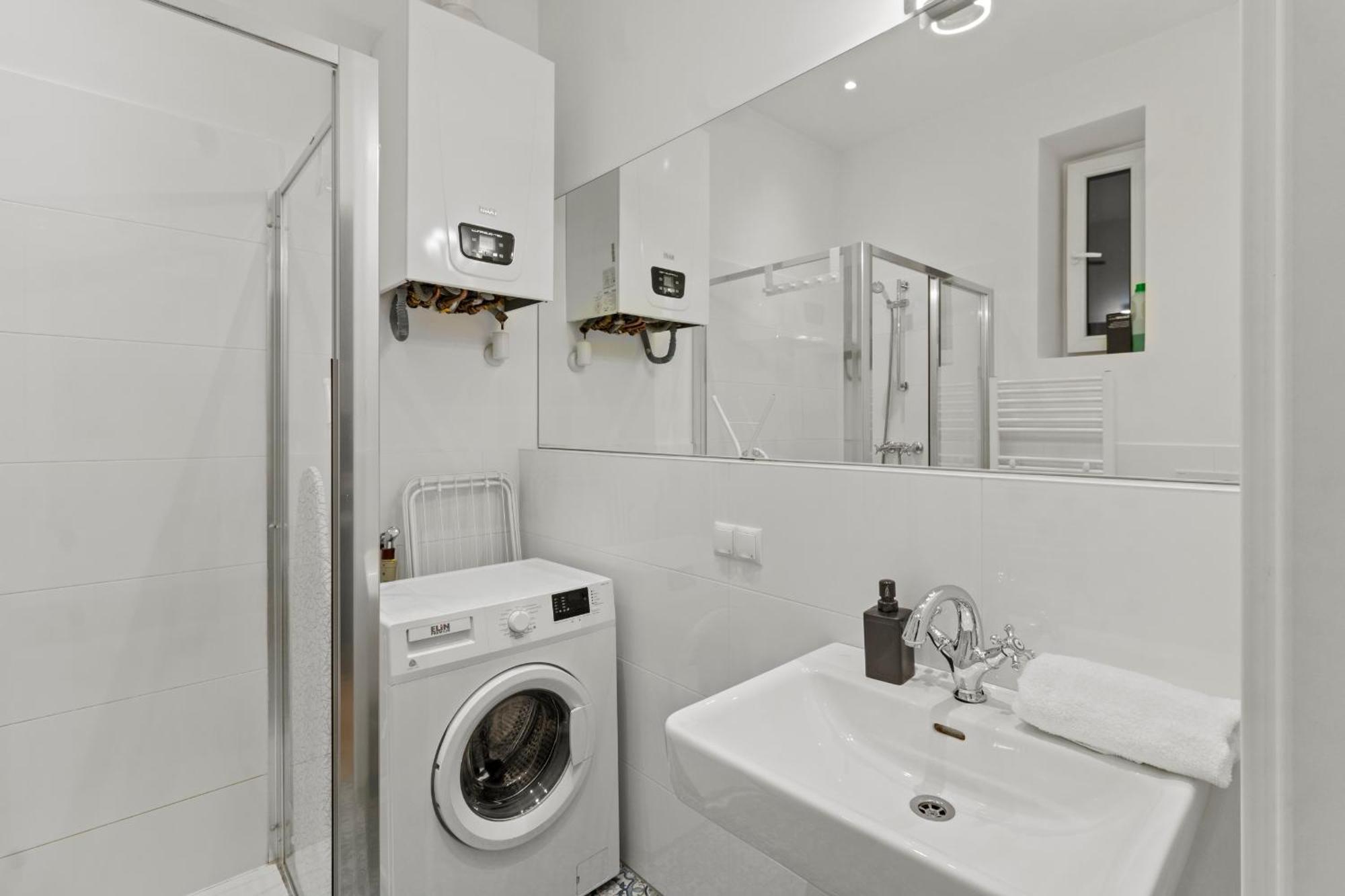 Boutique Suite Near Museum District Bécs Kültér fotó