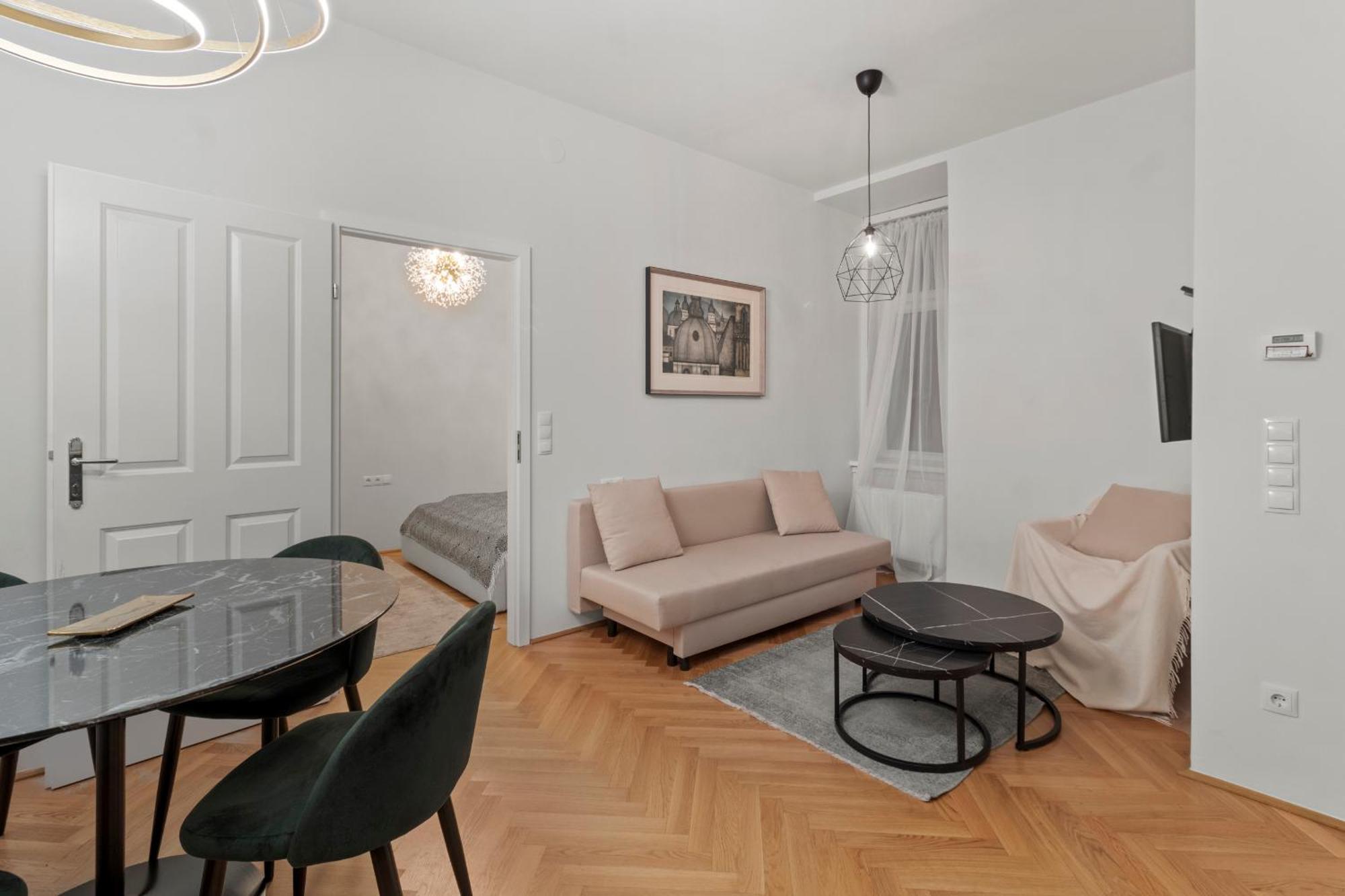 Boutique Suite Near Museum District Bécs Kültér fotó